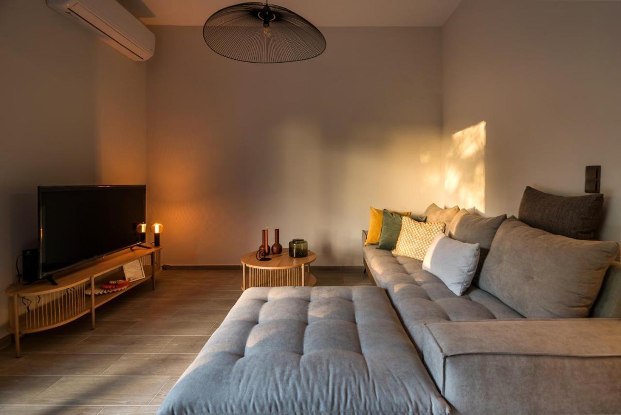 Eleusis Suites Α Zewnętrze zdjęcie